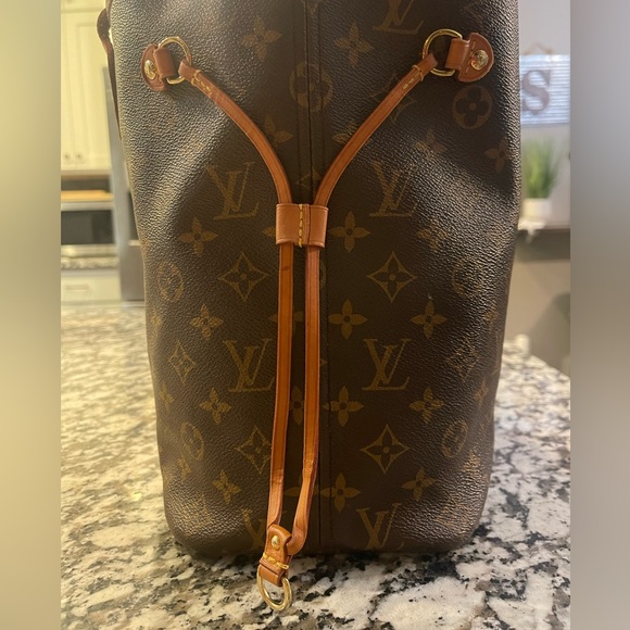 Louis Vuitton Neverfull AND Wristlet (hot pink inside) w/dust bag - Picture 15 of 17